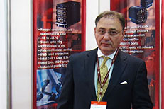Самуэль Абарбанел (Samuel Abarbanel), Президент компании МикроМакс